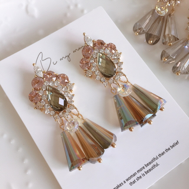 Tiara beads earrings bold drop 2 color colorful