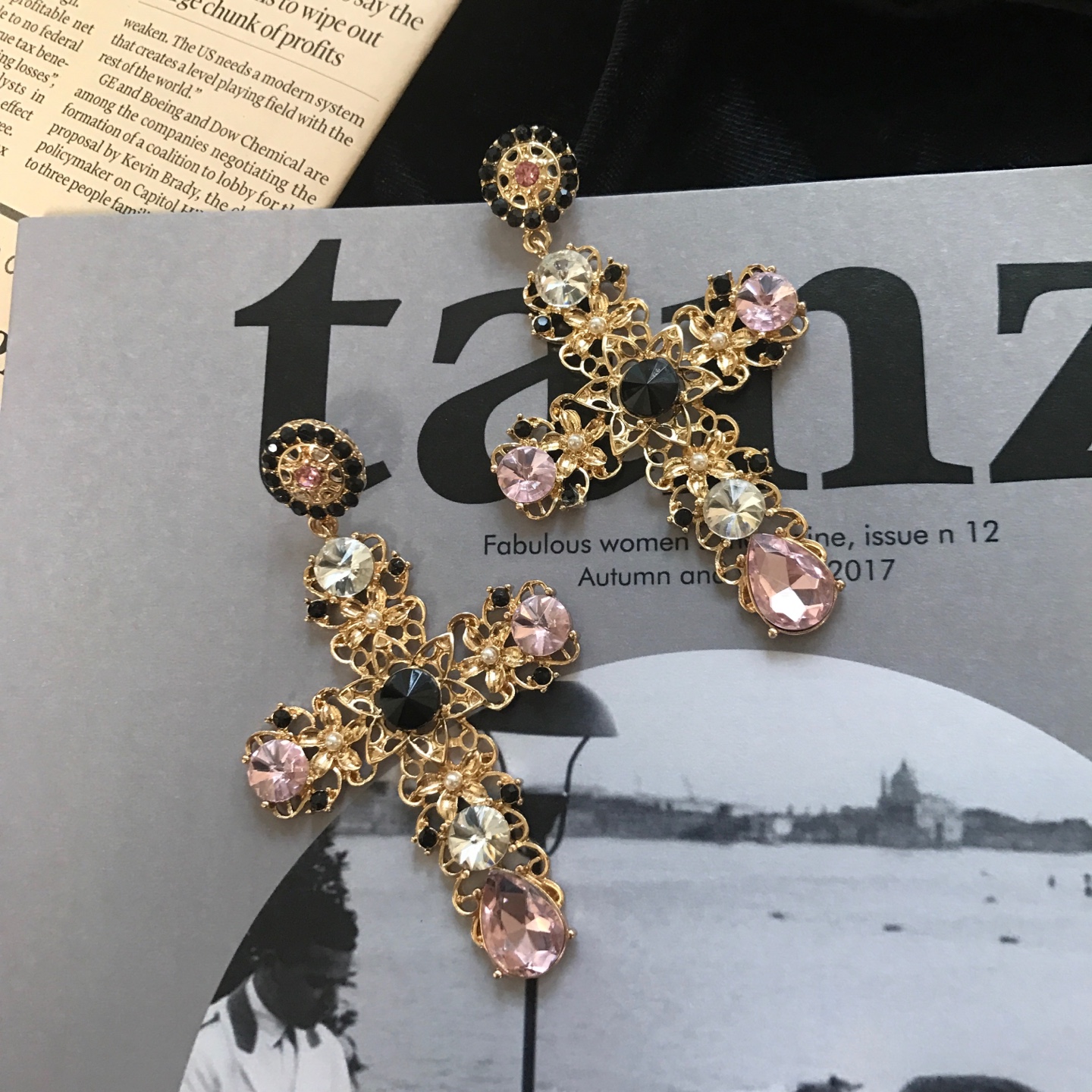 Baroque Bold Cross Earrings 4color Antique Jenny C
