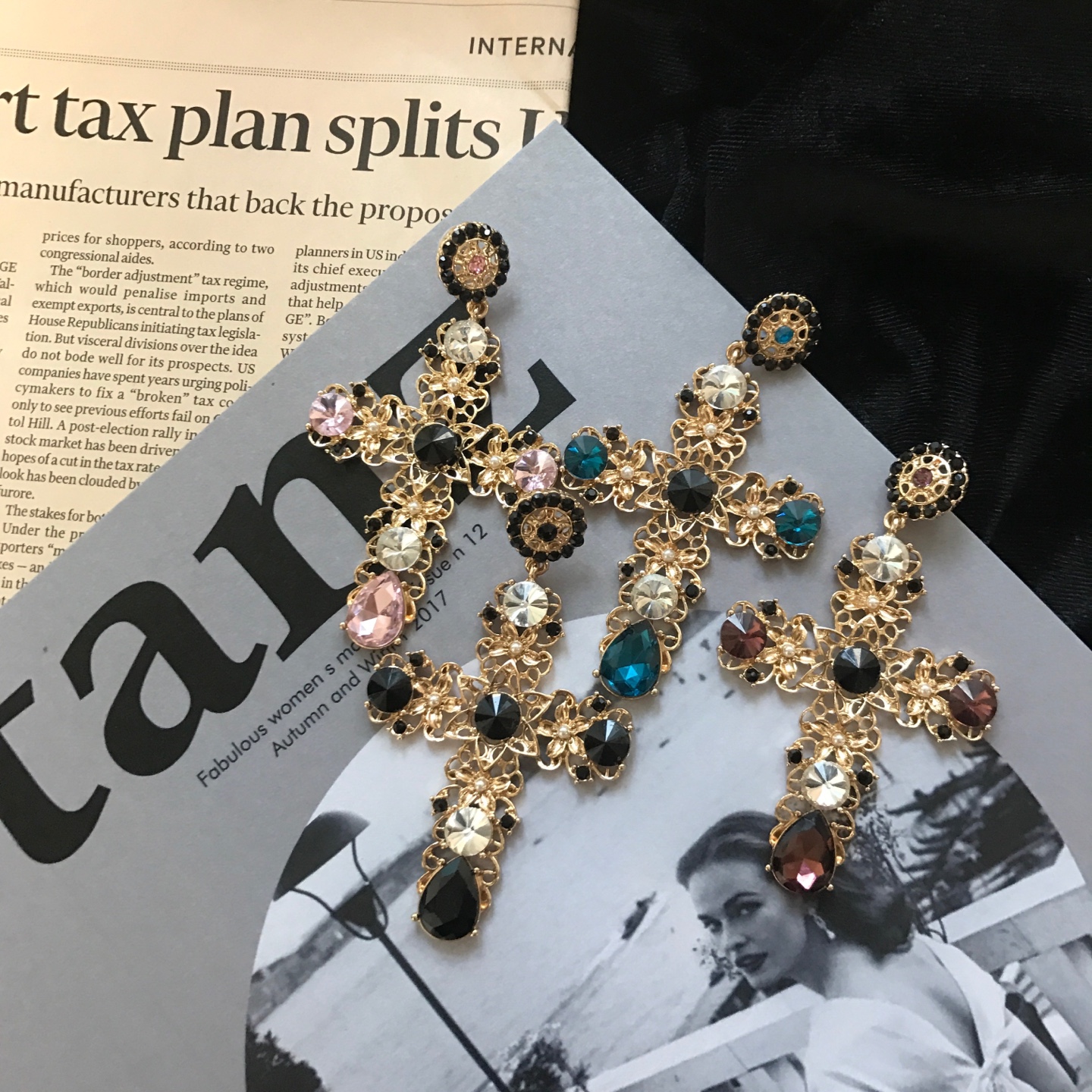 Baroque Bold Cross Earrings 4color Antique Jenny C