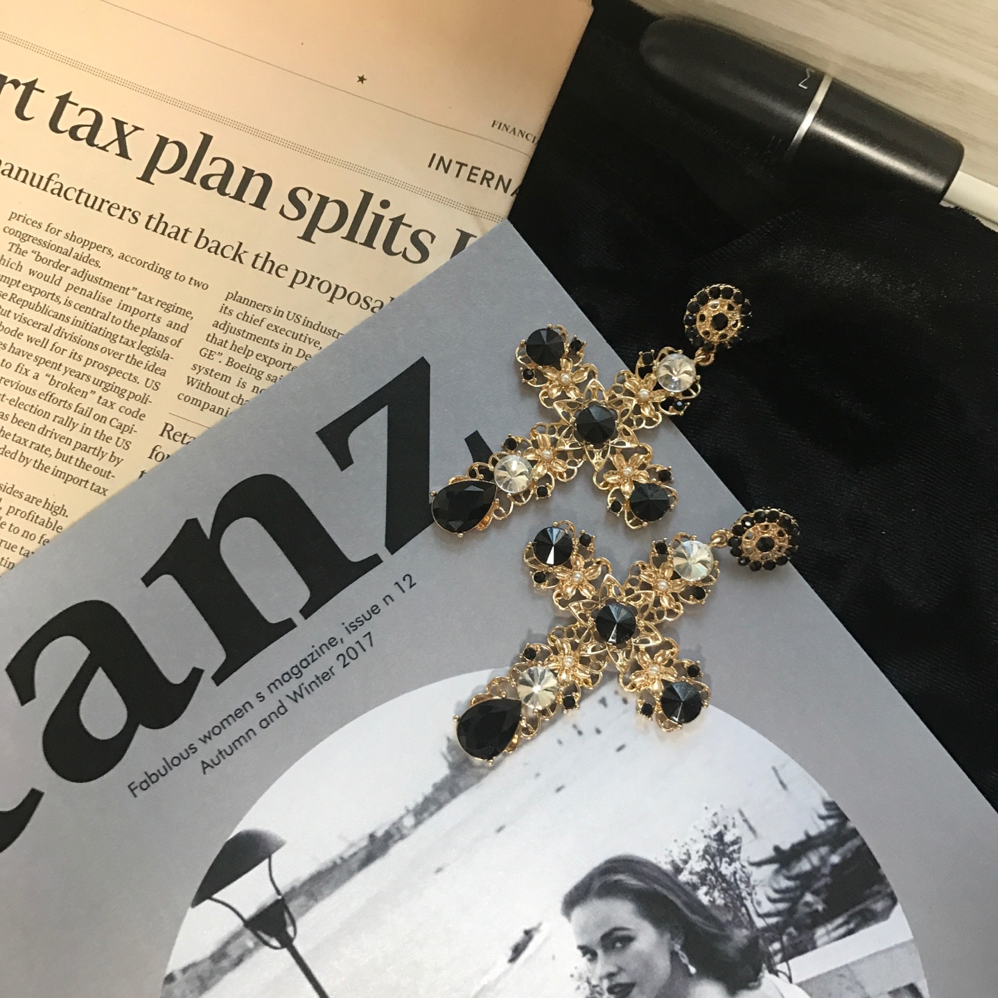 Baroque Bold Cross Earrings 4color Antique Jenny C