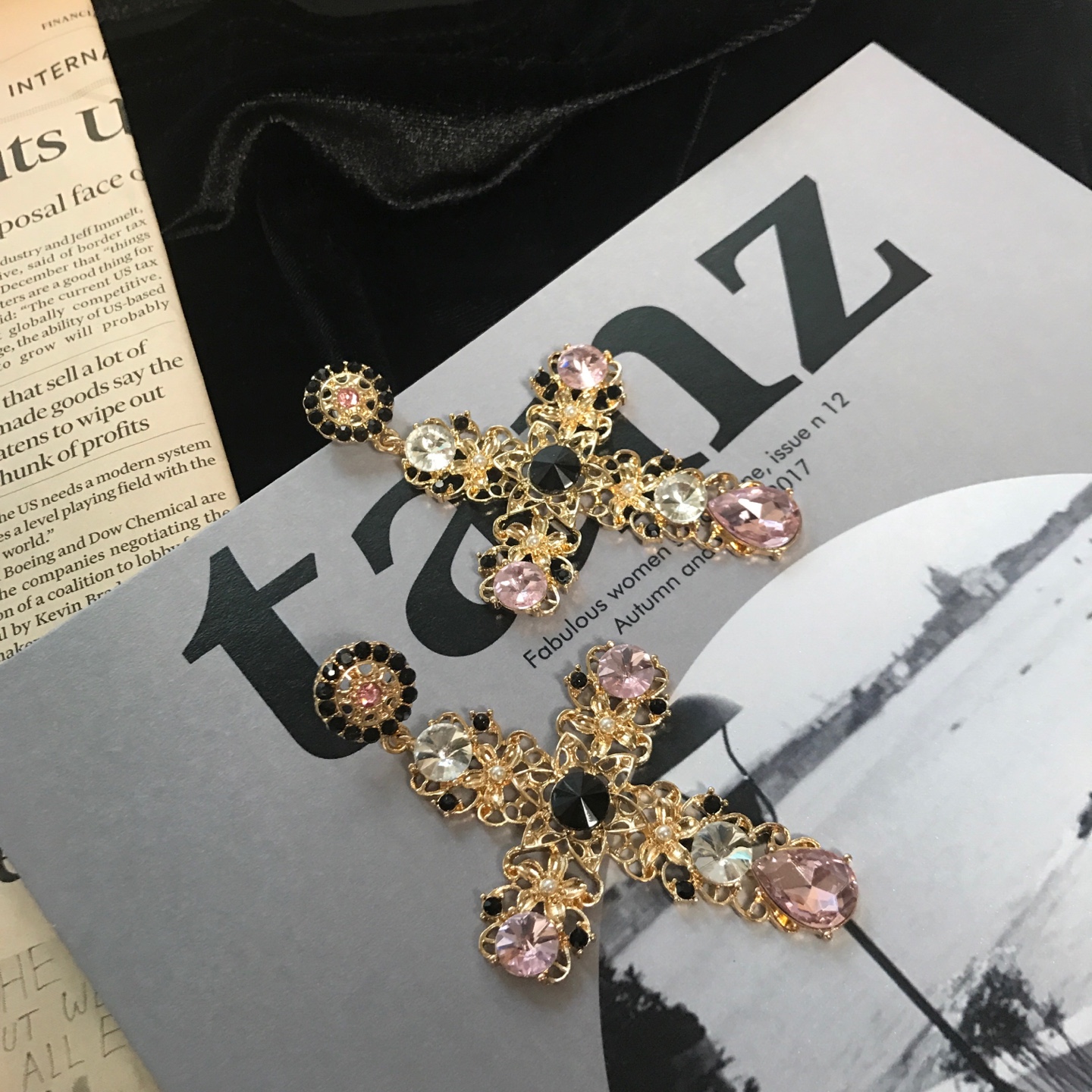 Baroque Bold Cross Earrings 4color Antique Jenny C