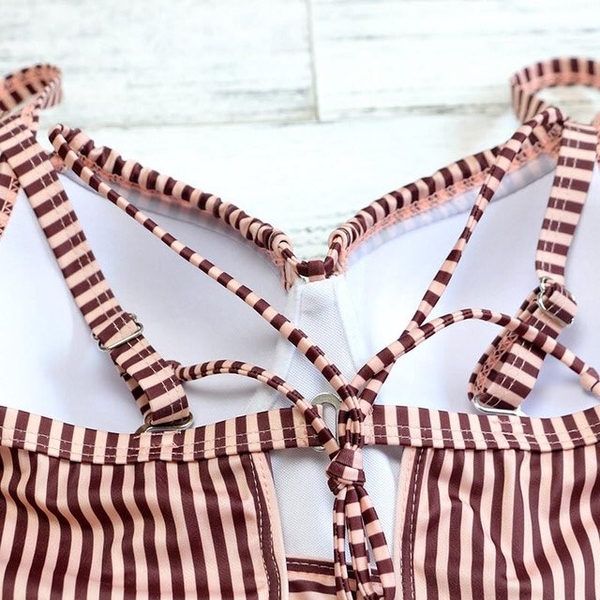 <b><p>Striped Monokini Beach resort lo Sexy N-Swimwr</p></b><b><p>ストライプモノキニ リゾートビーチルック セクシーな非水着 休暇 すっきり 薄い見える</p></b><br /><br /><p align='center'>