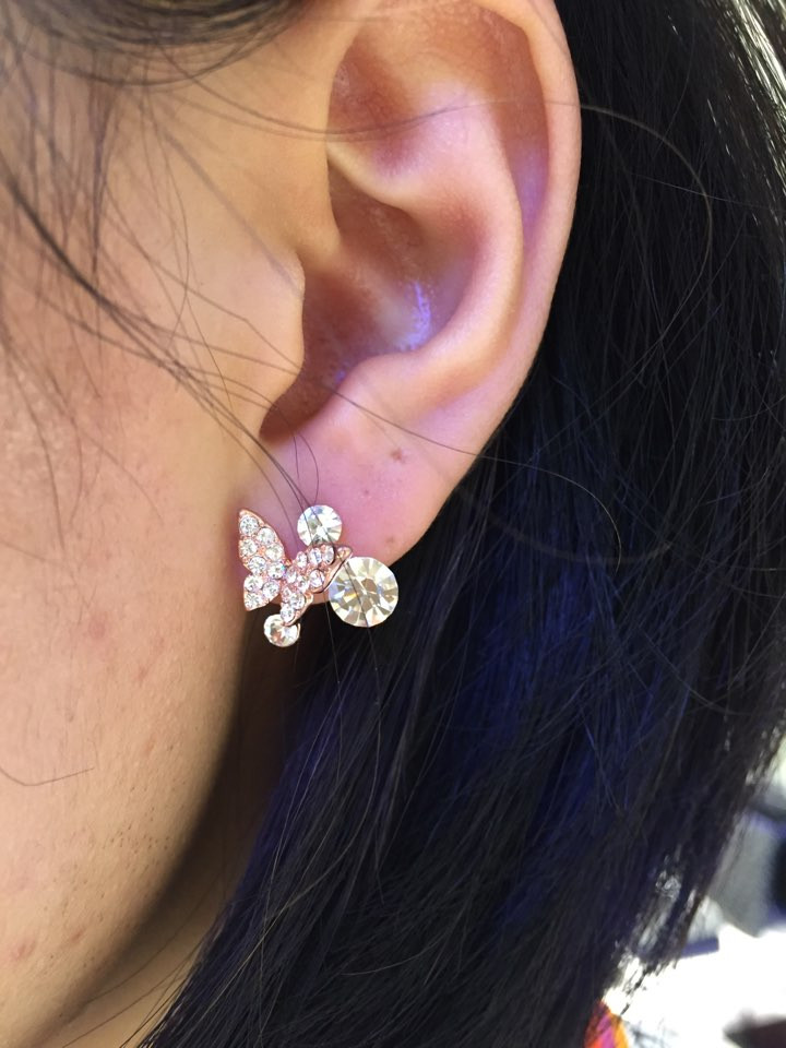 Eyeliner Agatha Button Earrings AJBE7412