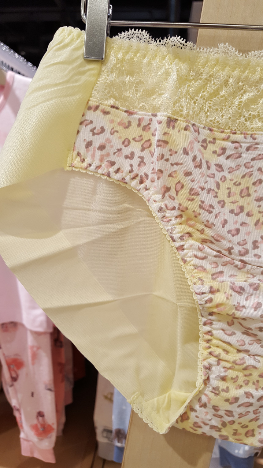 Love Hip Hop Brief M1XADFAE06