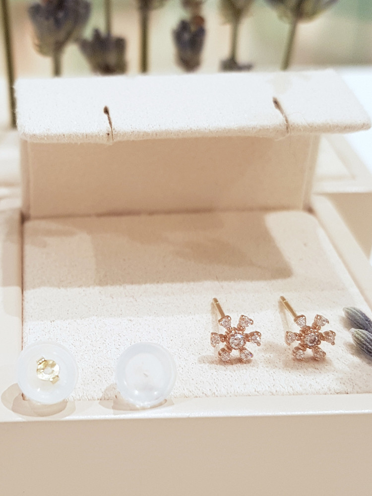 <b><p>Larapel 10K 14K Adoble Flor fwer ing Jewry</p></b><b><p>ララフェル 10K 14K てもブル フロール フラワー イヤリング ジュエリーギフト</p></b><br /><br /><p align='center'>