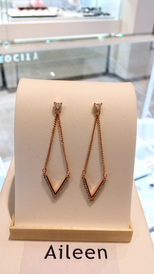 Eileen Earl Drop Earrings AJBE2377