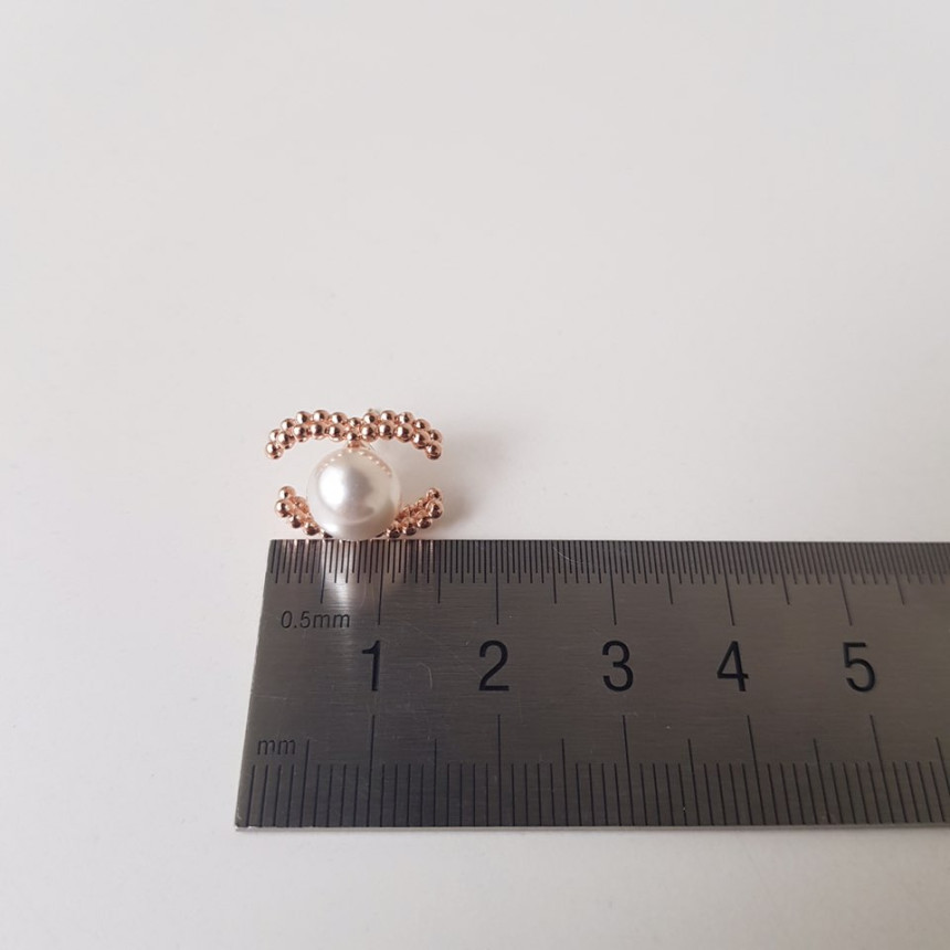 all silver Coco Swall Pearl Earrings Minimal Life 