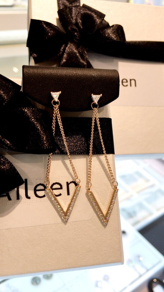 Eileen Earl Drop Earrings AJBE2377