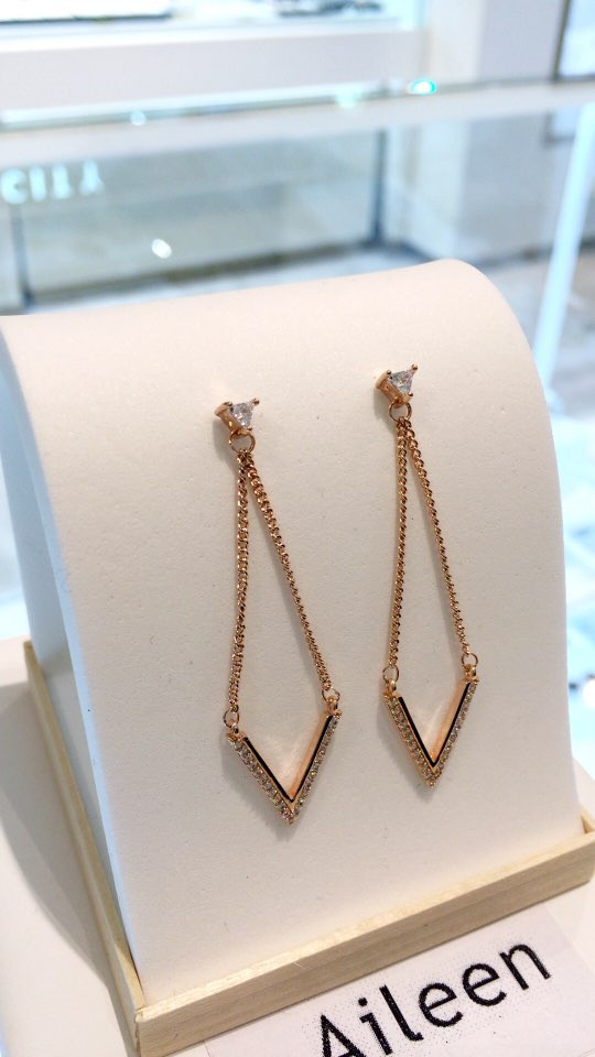 Eileen Earl Drop Earrings AJBE2377