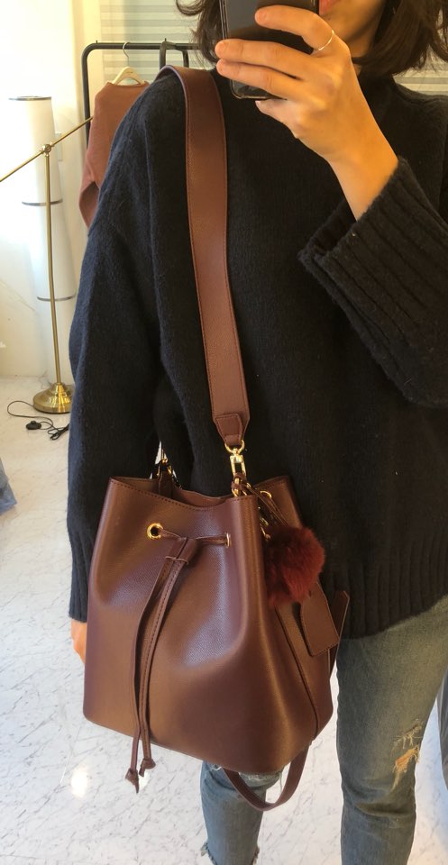 <b><p>Do not pour foam buckle 5color Daily Bag</p></b><b><p>無排ポンポンがバケットバッグ5colorデイリーショルダーバッグオフィスバッグ秋、20代の女性のバッ</p></b><br /><br /><p align='center'>