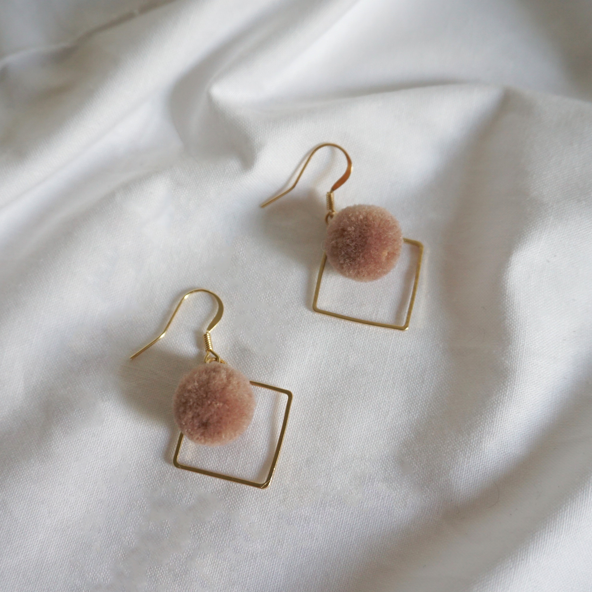 Arribederchi Drop Earrings Neat Modern Luxurious A