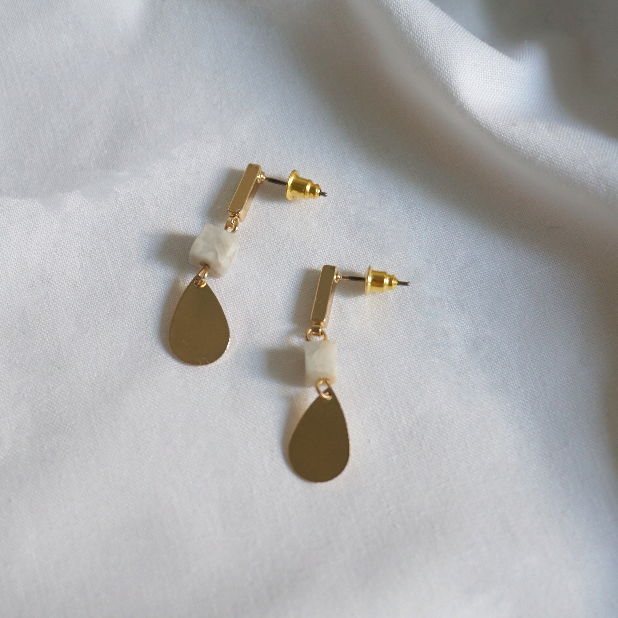 Arribederchi Drop Earrings Neat Modern Luxurious A