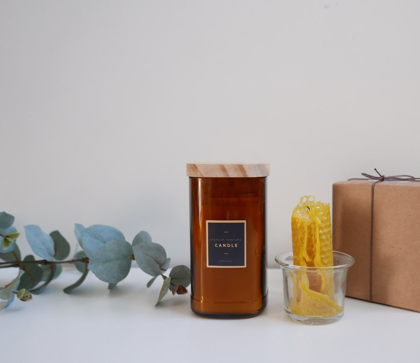 Natural beeswax square candle air purification Odo