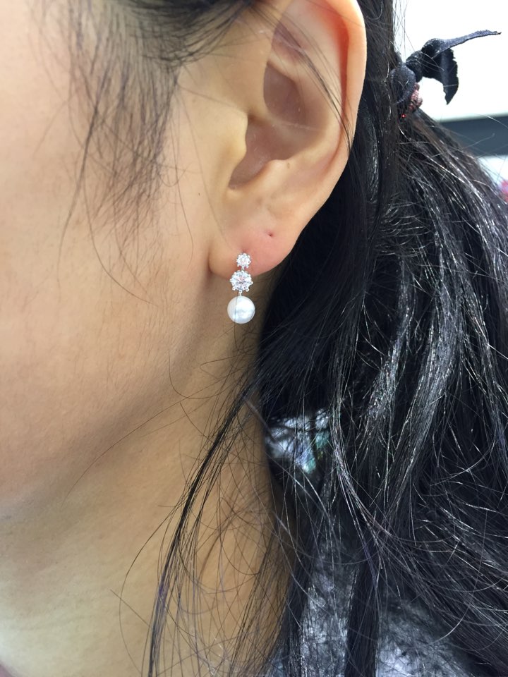 Eileen Two Way Pearl Earrings AJBE2380