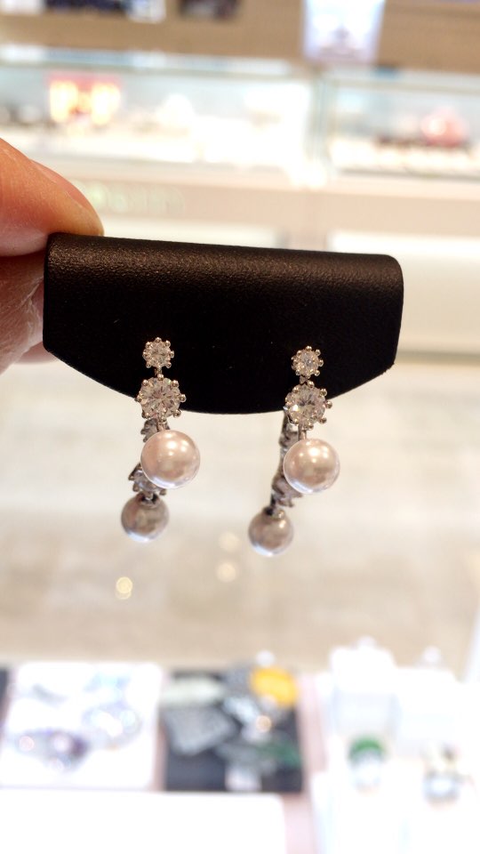 Eileen Two Way Pearl Earrings AJBE2380