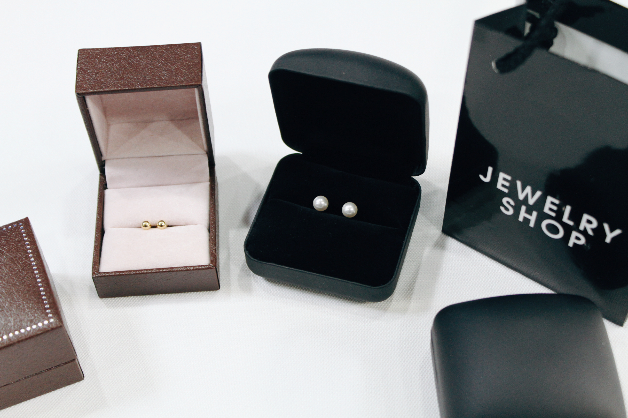 <b><p>14K earring Cubic k gold pretty daily simple</p></b><b><p>14K イヤリング キュービック kの金 きれいな kデイリー シンプル kギフト</p></b><br /><br /><p align='center'>