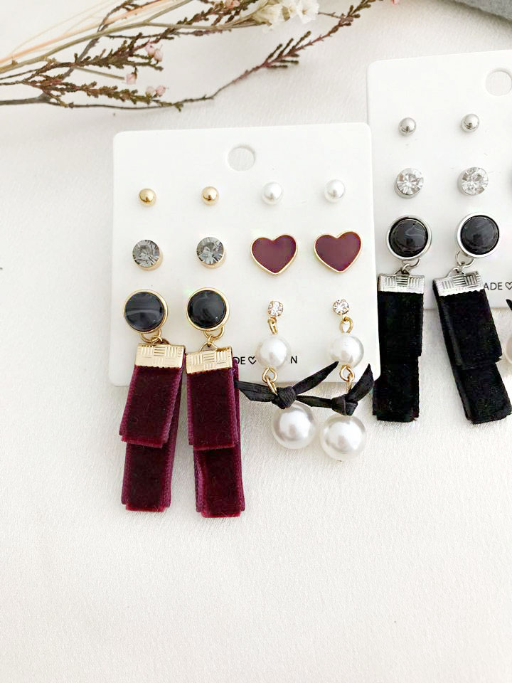 Velvet pearl drop 12-piece set Earrings Modern gli