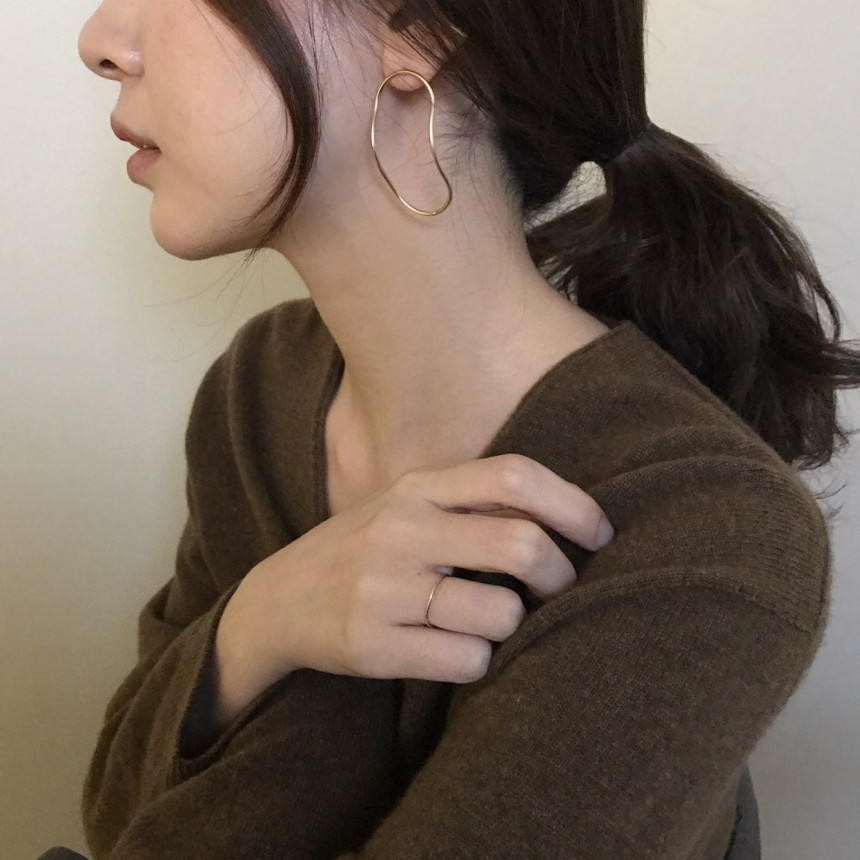 Id line drop earrings