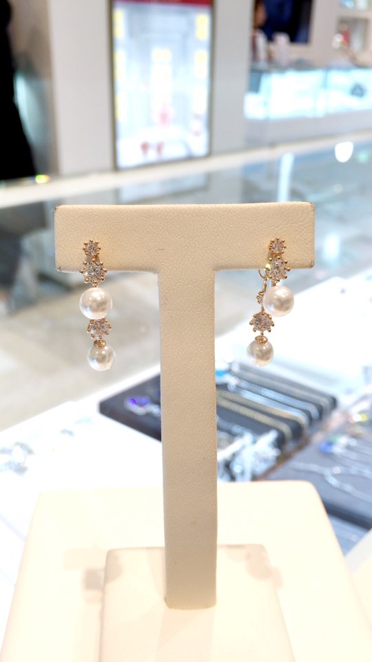 Eileen Two Way Pearl Earrings AJBE2380