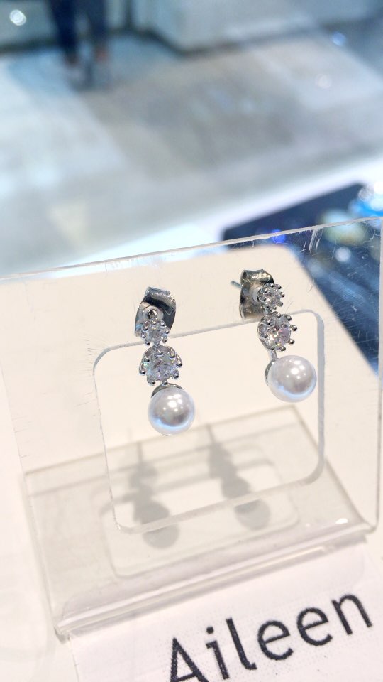 Eileen Two Way Pearl Earrings AJBE2380