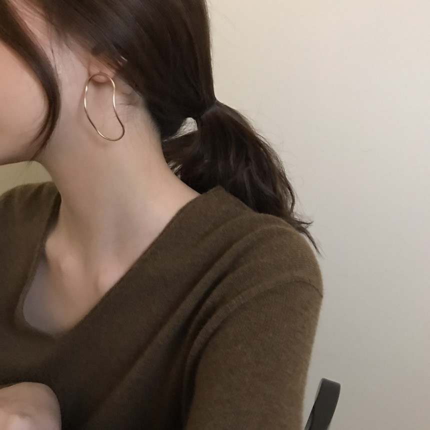 Id line drop earrings