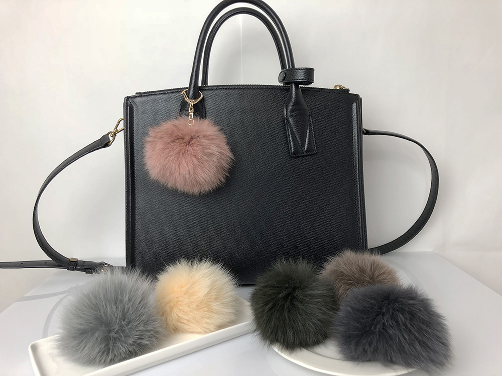 Real Fox Fur Mink Foam Foam Keyring WOOLEE Girlfri