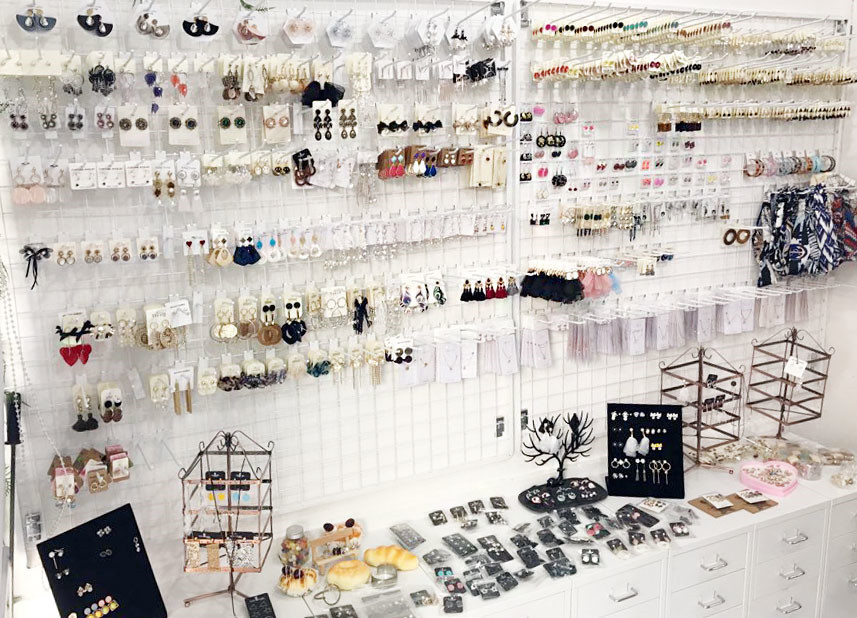 ROSE ANTIQUE 10 PIECE SET Earrings Colorful jewele