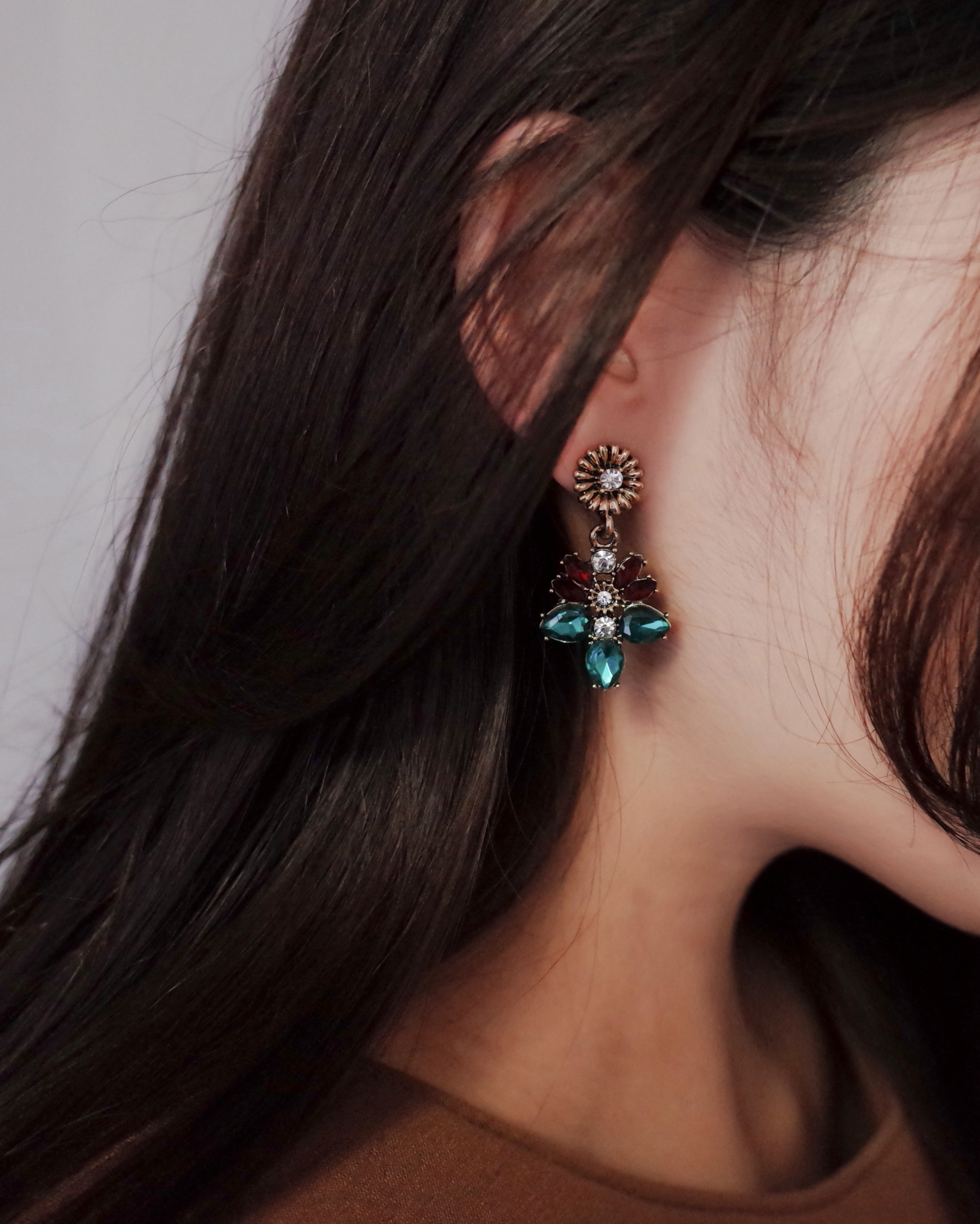 3Colors Antique Blanc Mademoiselle Color Point Ear