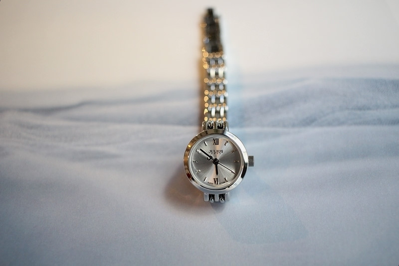 <b><p>square Classy tal feme watch Woman silver</p></b><b><p>正方形 クラス時 メタル 女性 腕時計 シルバー ファッション ギフト デイリー</p></b><br /><br /><p align='center'>