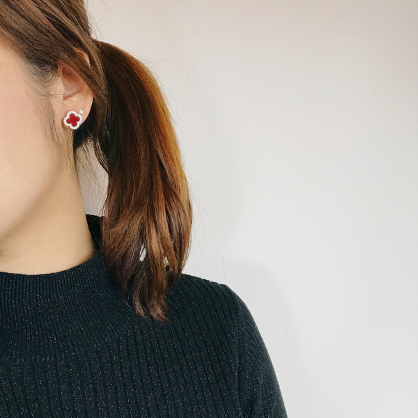 VCA1 Van Cleef Clover Bold Earrings