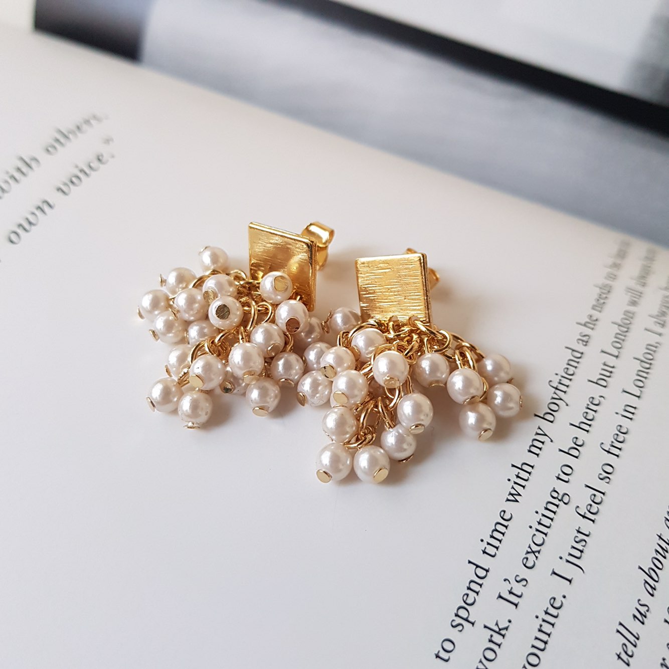 Aiina Pearl Song Drop Earrings Wedding Look Office