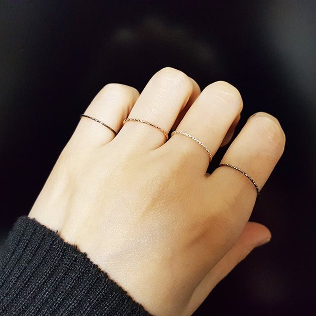 <b><p>Layered cutting Thad daily collecon black</p></b><b><p>重ね着 カッティング 糸リ デイリー コレクション ブラック ガードリ 一言 ナルリ</p></b><br /><br /><p align='center'>