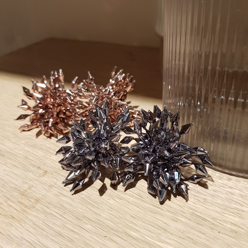 Danuby Overbearing Earrings 2color Patriotic Lovel