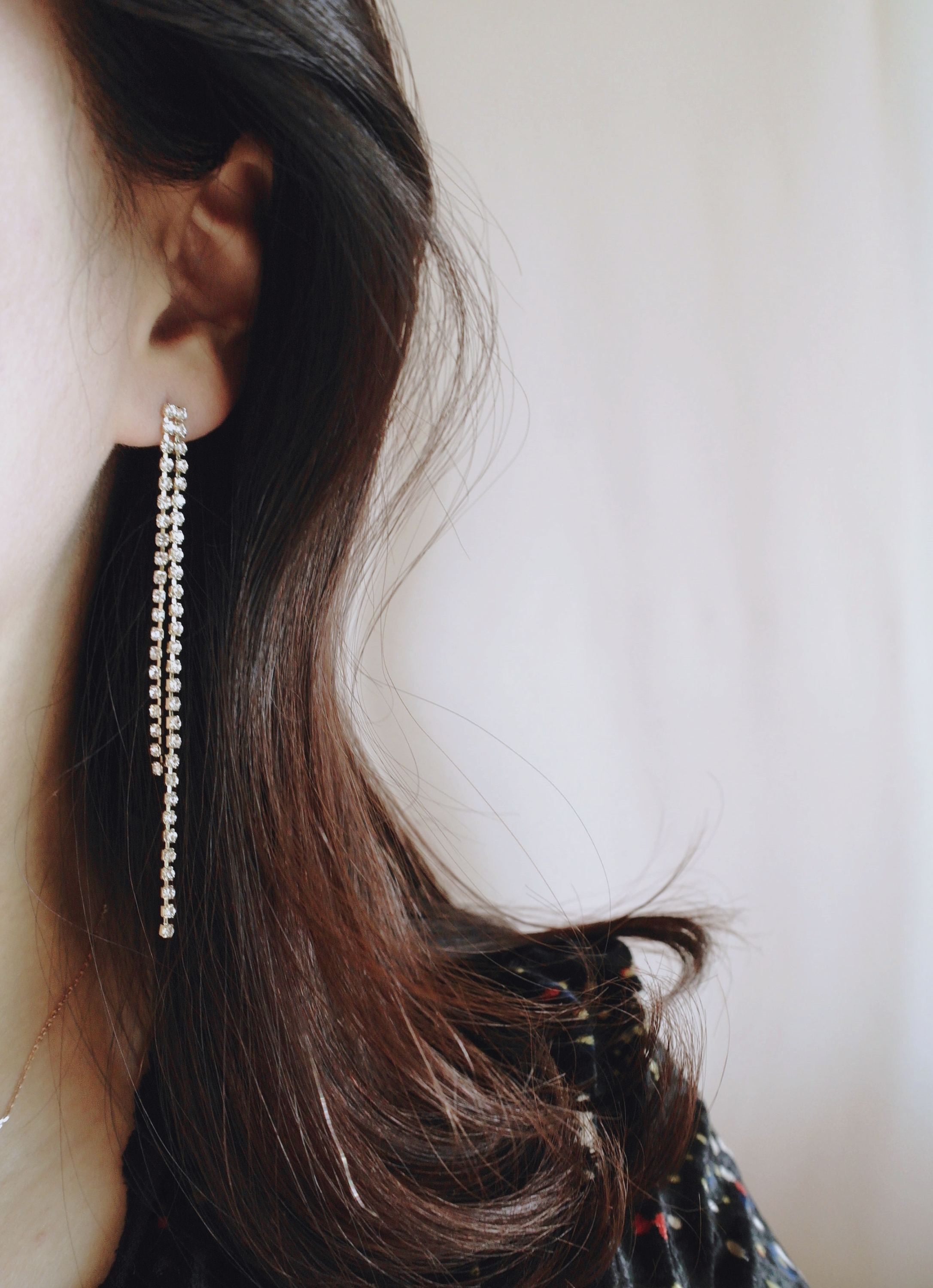 Simple Cubic Jalan Long Drop Earrings Classic Look