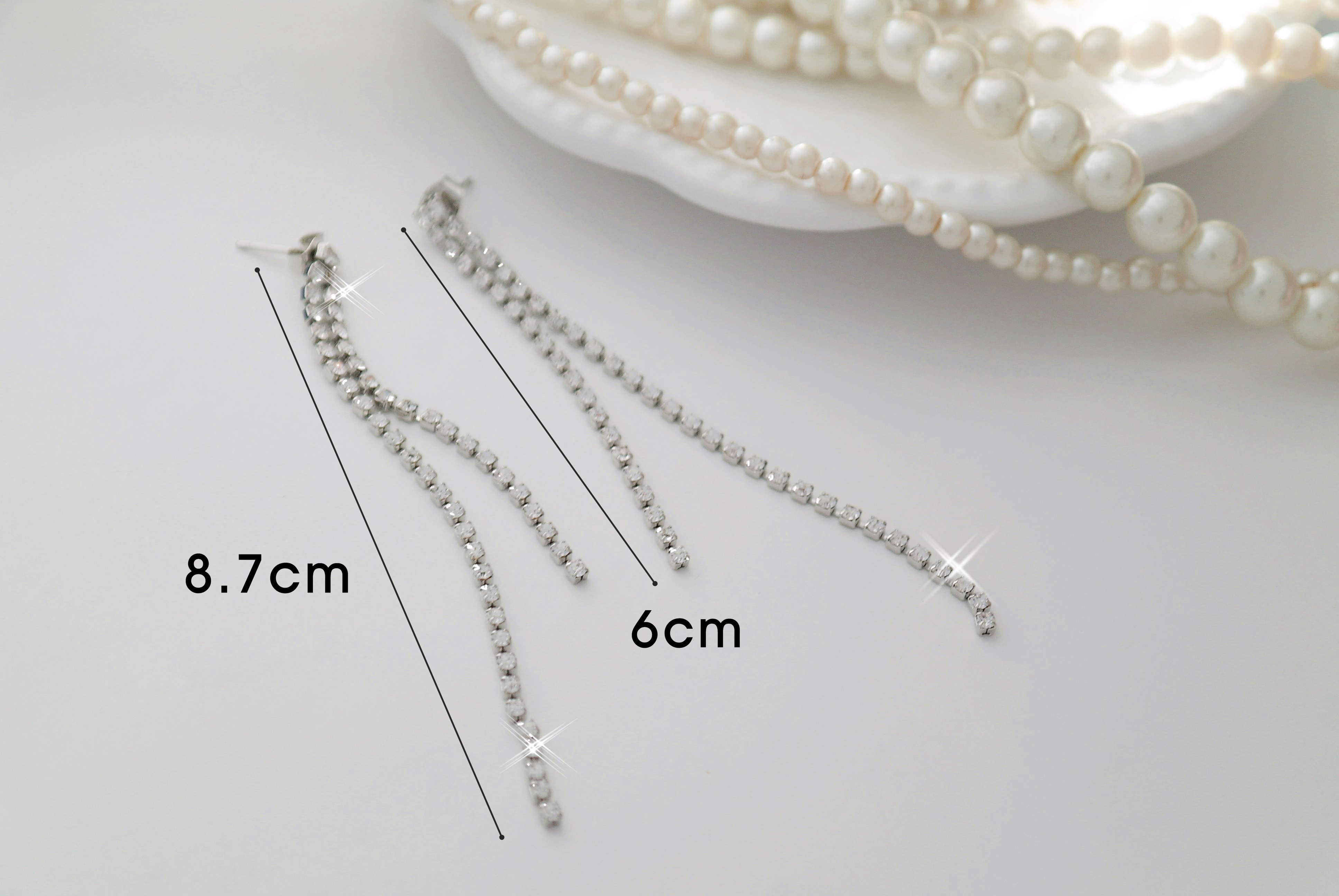 Simple Cubic Jalan Long Drop Earrings Classic Look