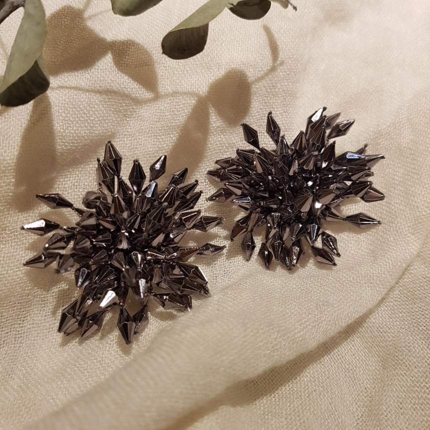 Danuby Overbearing Earrings 2color Patriotic Lovel