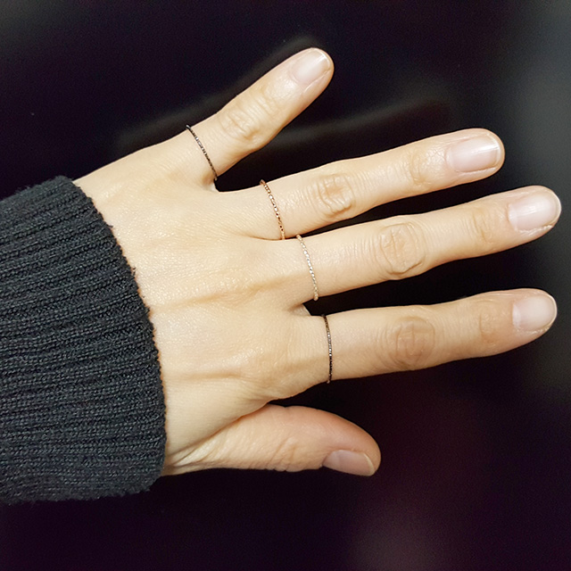 <b><p>Layered cutting Thad daily collecon black</p></b><b><p>重ね着 カッティング 糸リ デイリー コレクション ブラック ガードリ 一言 ナルリ</p></b><br /><br /><p align='center'>