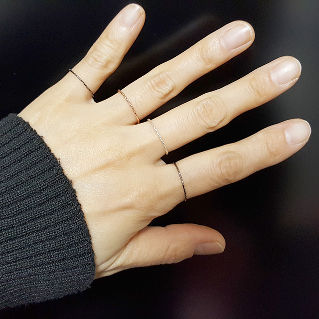 <b><p>Layered cutting Thad daily collecon black</p></b><b><p>重ね着 カッティング 糸リ デイリー コレクション ブラック ガードリ 一言 ナルリ</p></b><br /><br /><p align='center'>