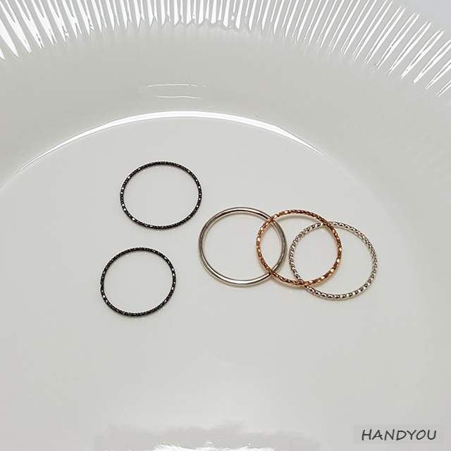 <b><p>Layered cutting Thad daily collecon black</p></b><b><p>重ね着 カッティング 糸リ デイリー コレクション ブラック ガードリ 一言 ナルリ</p></b><br /><br /><p align='center'>