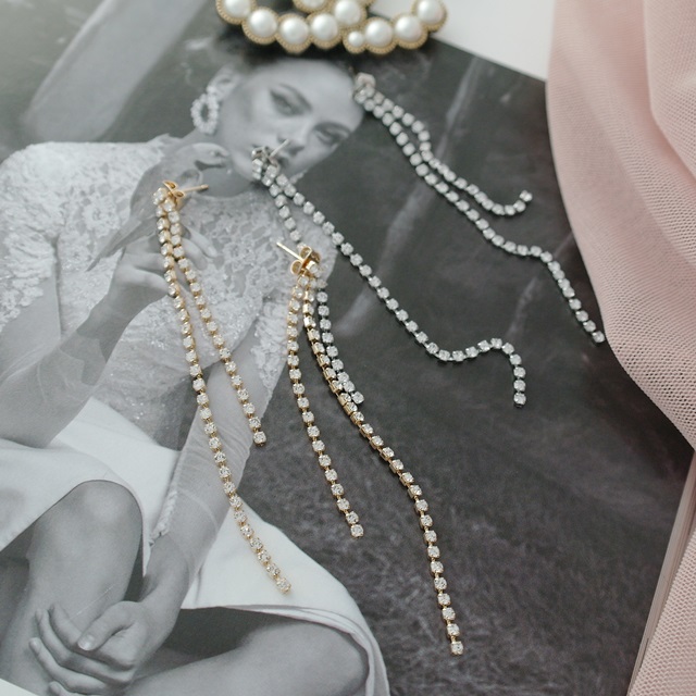 Simple Cubic Jalan Long Drop Earrings Classic Look
