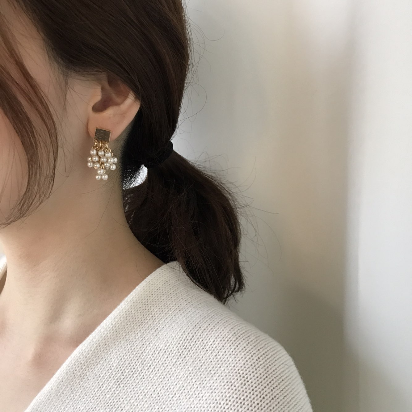 Aiina Pearl Song Drop Earrings Wedding Look Office