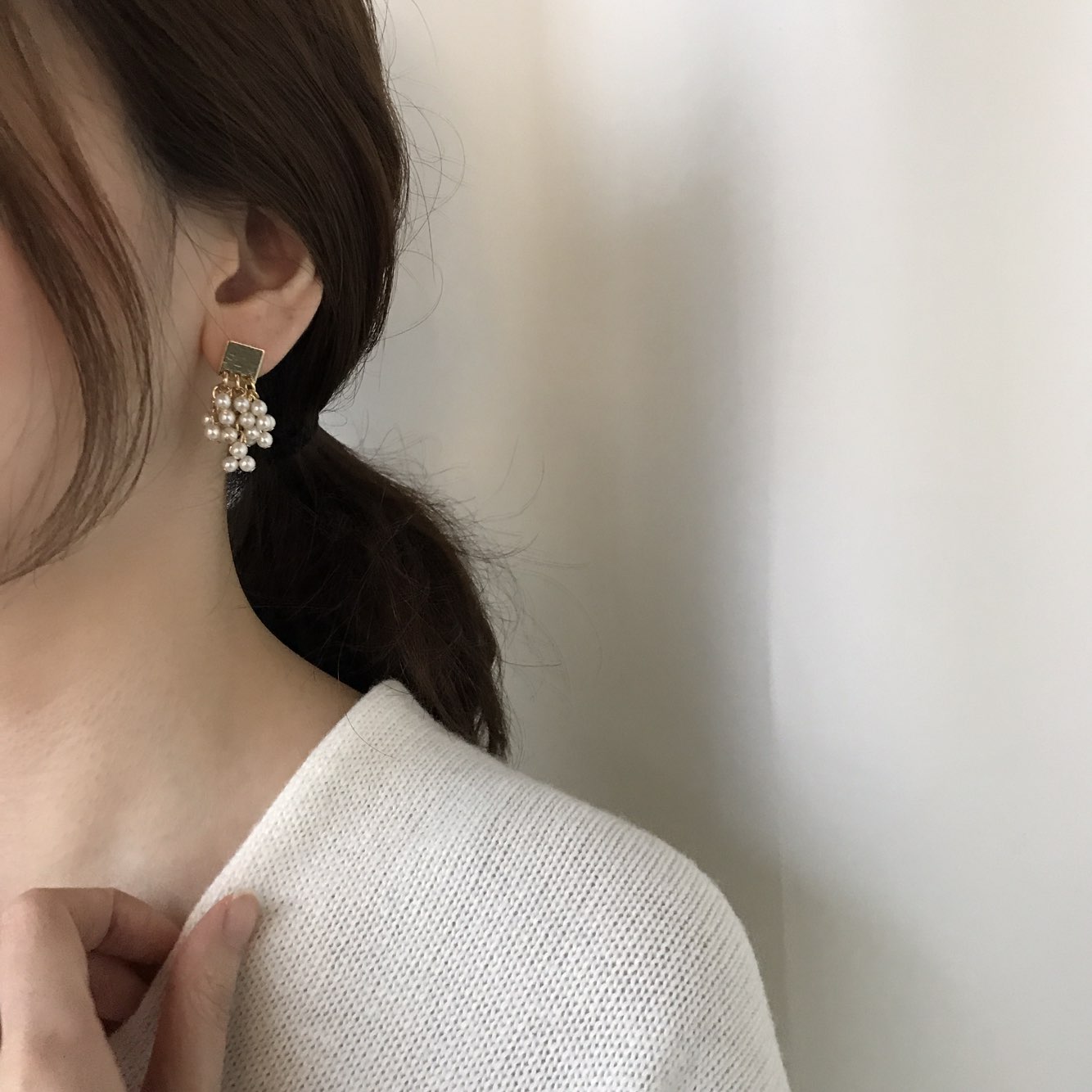 Aiina Pearl Song Drop Earrings Wedding Look Office