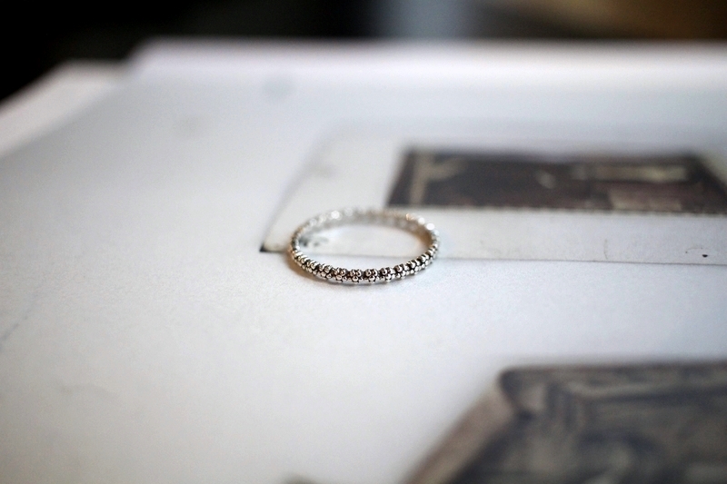 <b><p>92.5 Silver flow Layed Thread ring Woman</p></b><b><p>92.5シルバー フラワー 重ね着 糸リング 女性 20代 デイリー ヴィンテージ</p></b><br /><br /><p align='center'>