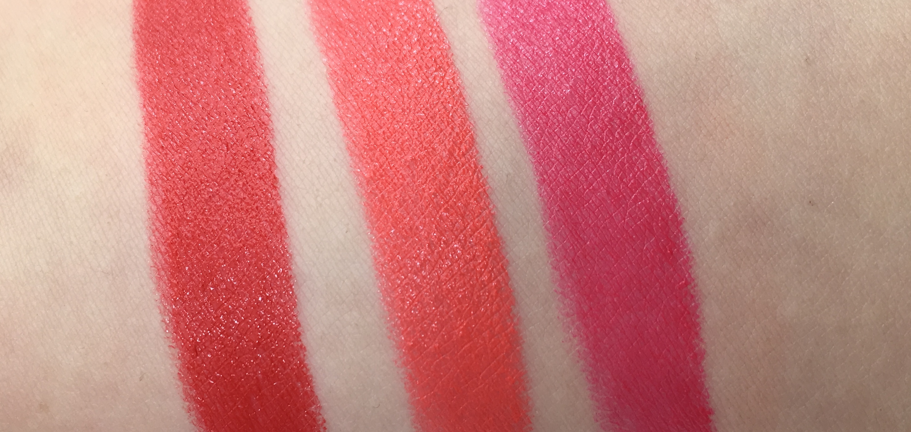 DLA Moisture Wrapping Lipstick Lively Moist, Soft,