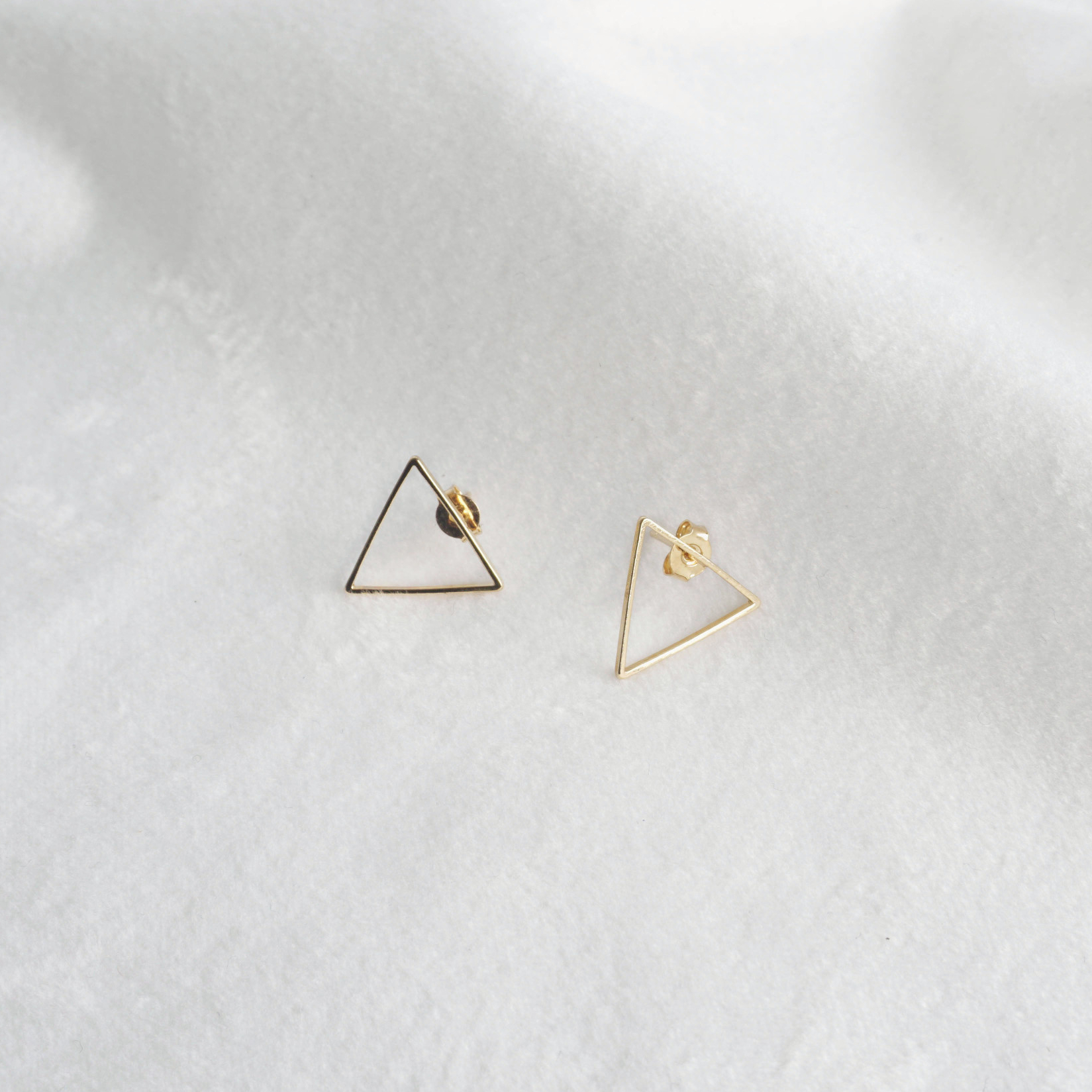 Simple earrings 10 species 3,000 yen Women's Da