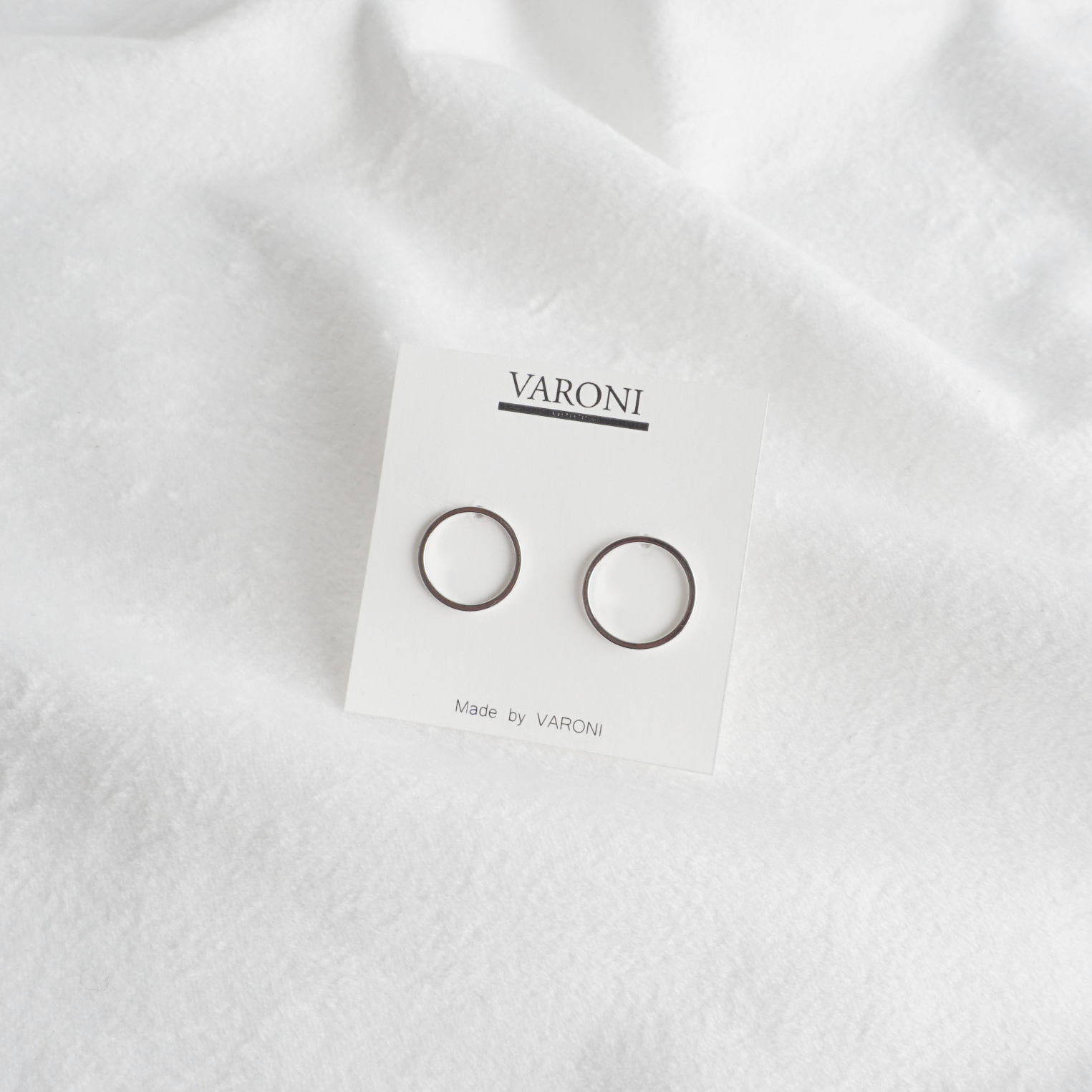 Simple earrings 10 species 3,000 yen Women's Da