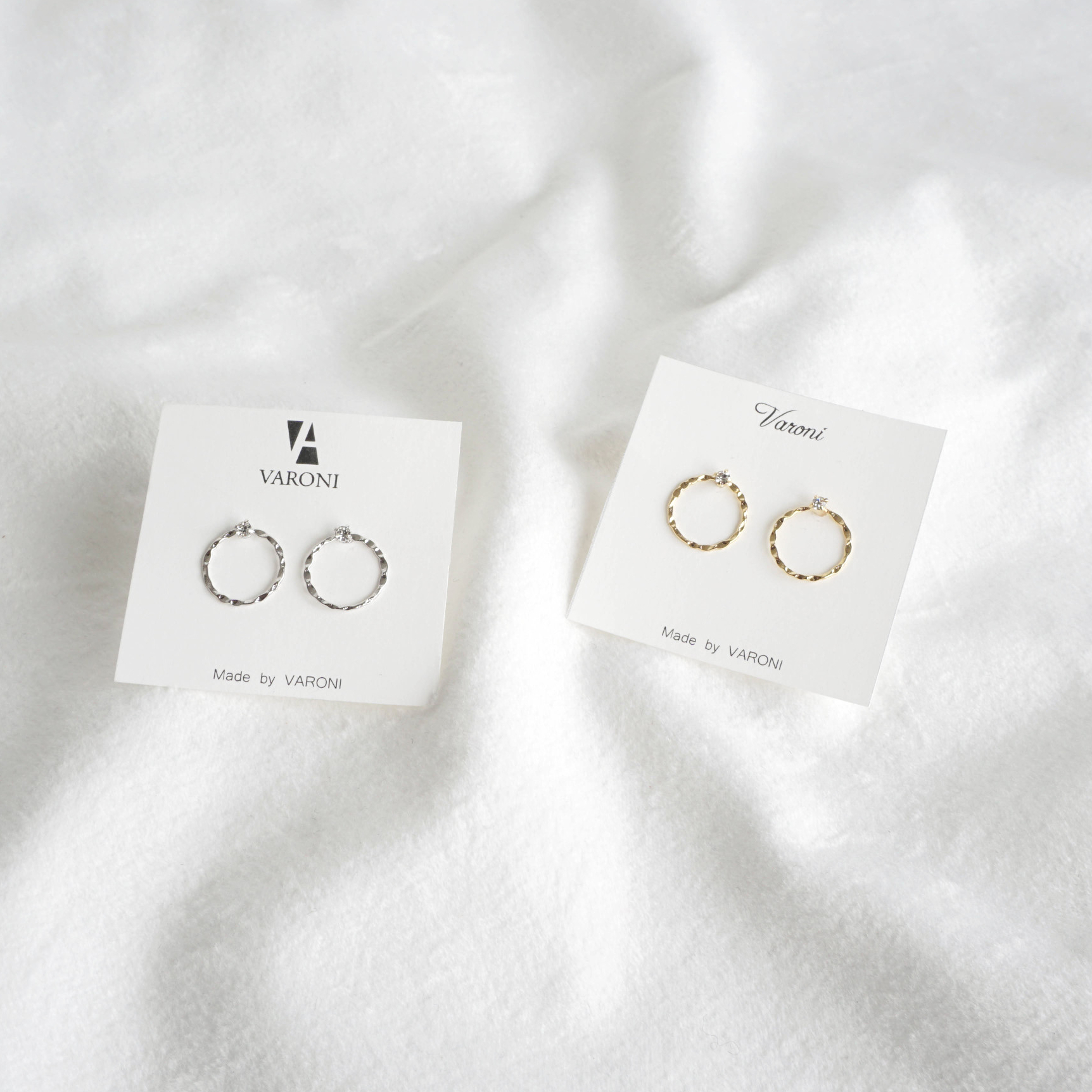 Simple earrings 10 species 3,000 yen Women's Da