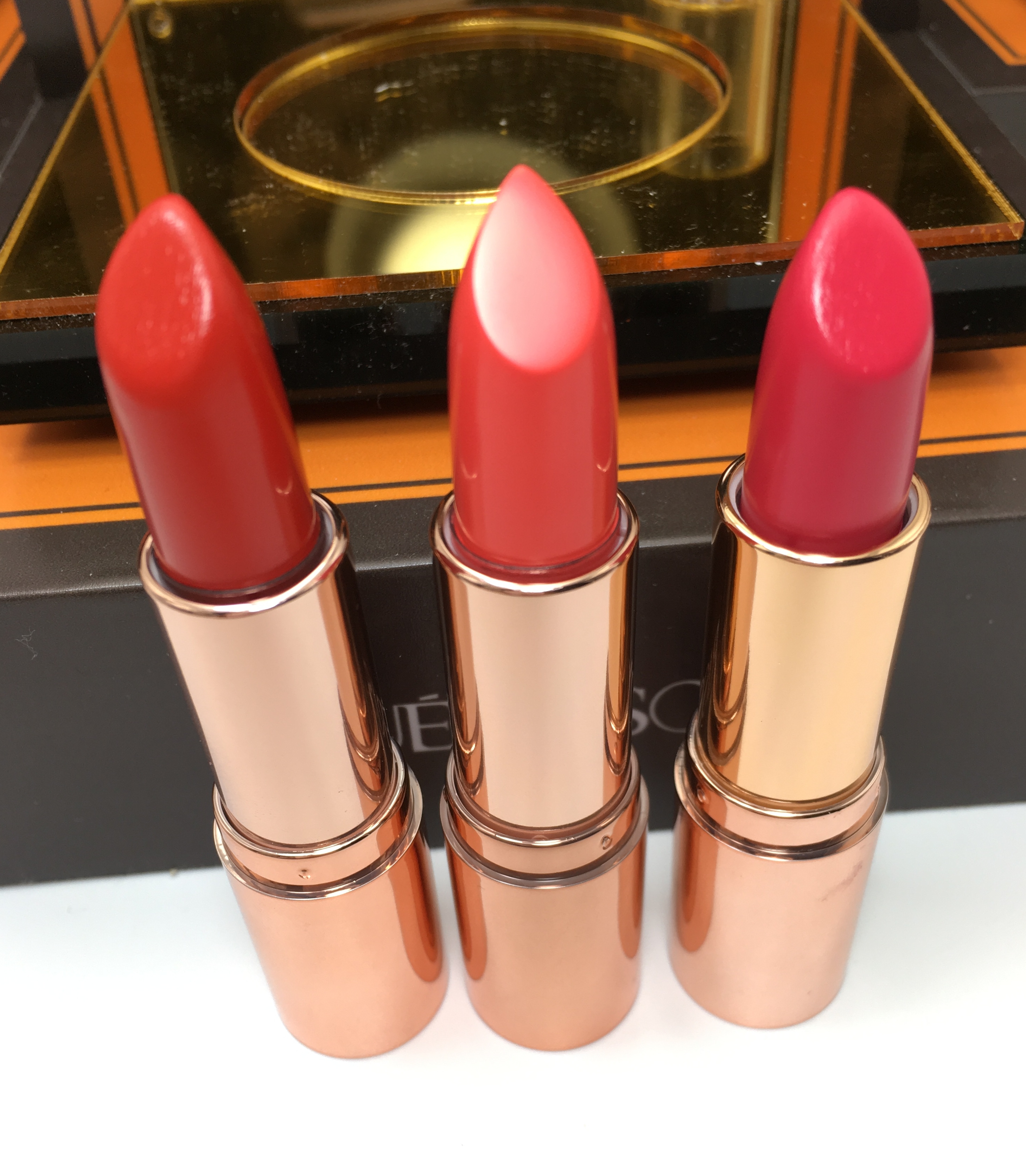 DLA Moisture Wrapping Lipstick Lively Moist, Soft,