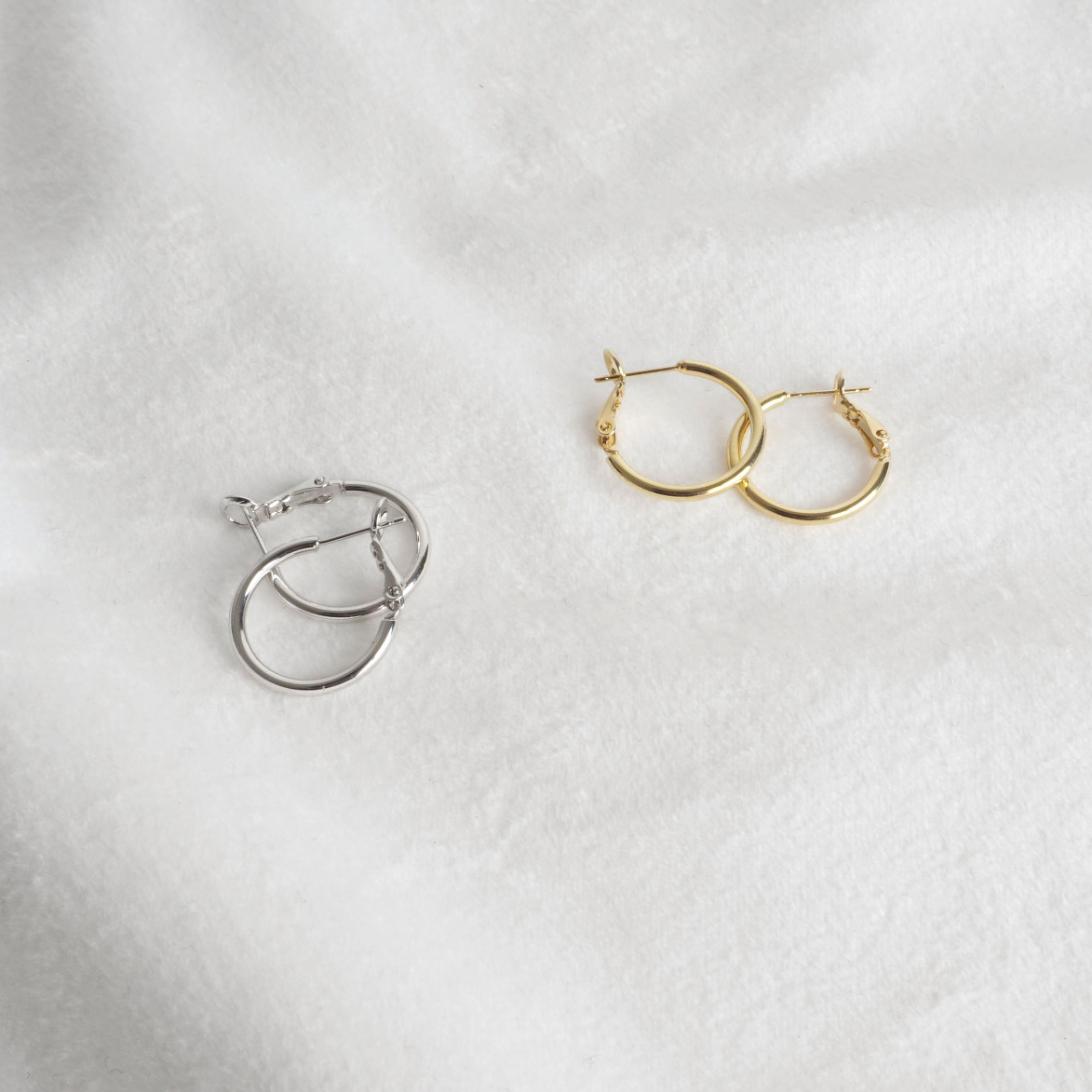 Simple earrings 10 species 5,000 won Women's gi