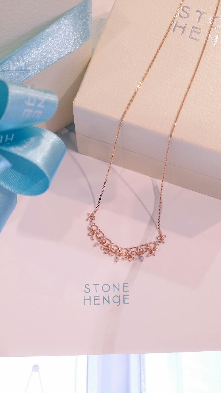 Stonehenge 14k Rose Gold Victorian Necklace T0401